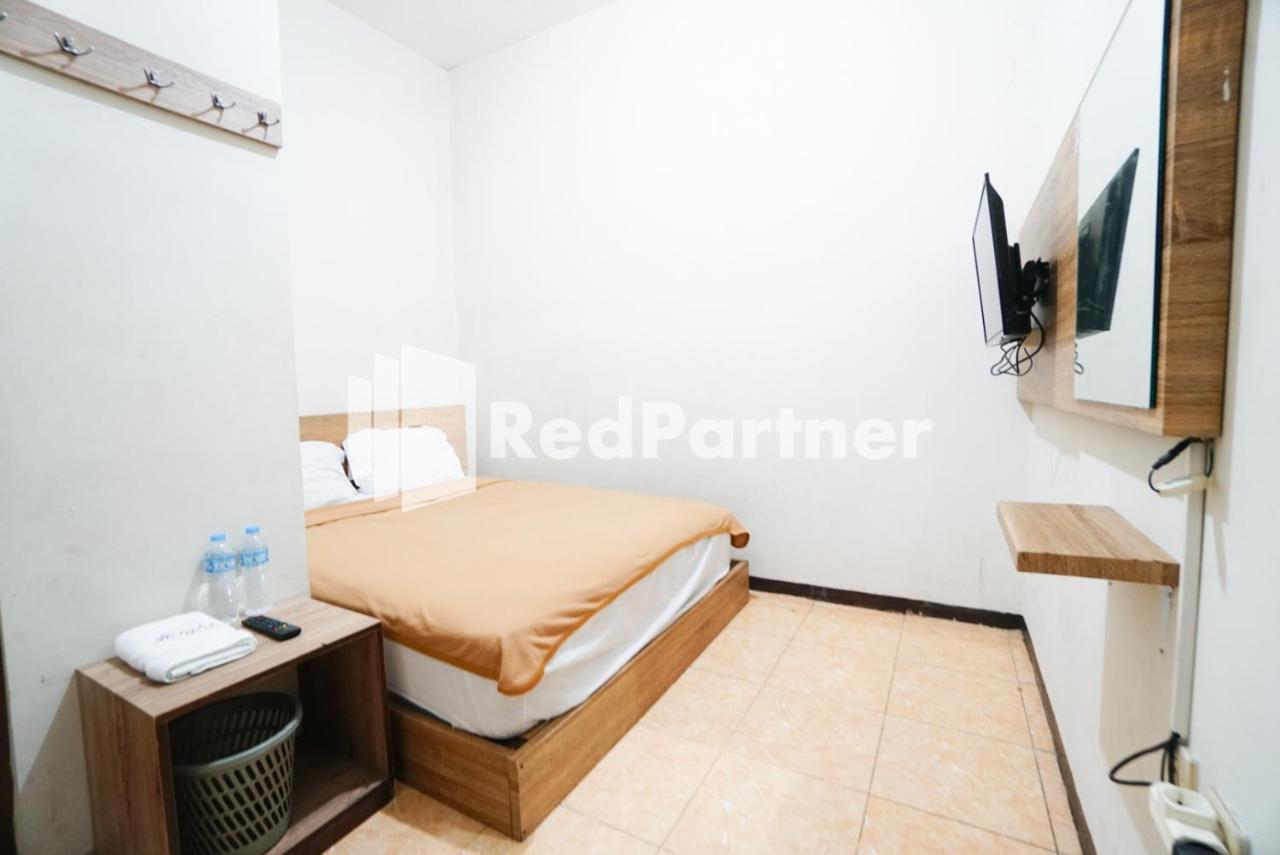 Bright Near Itc Mangga Dua Mitra Reddoorz Hotel Jakarta